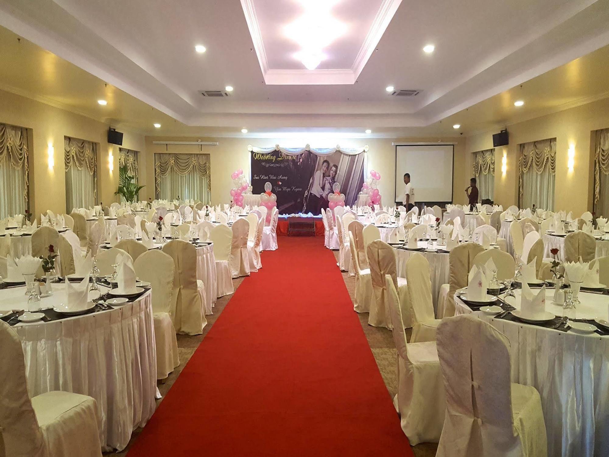 Royal Taunggyi Hotel מראה חיצוני תמונה