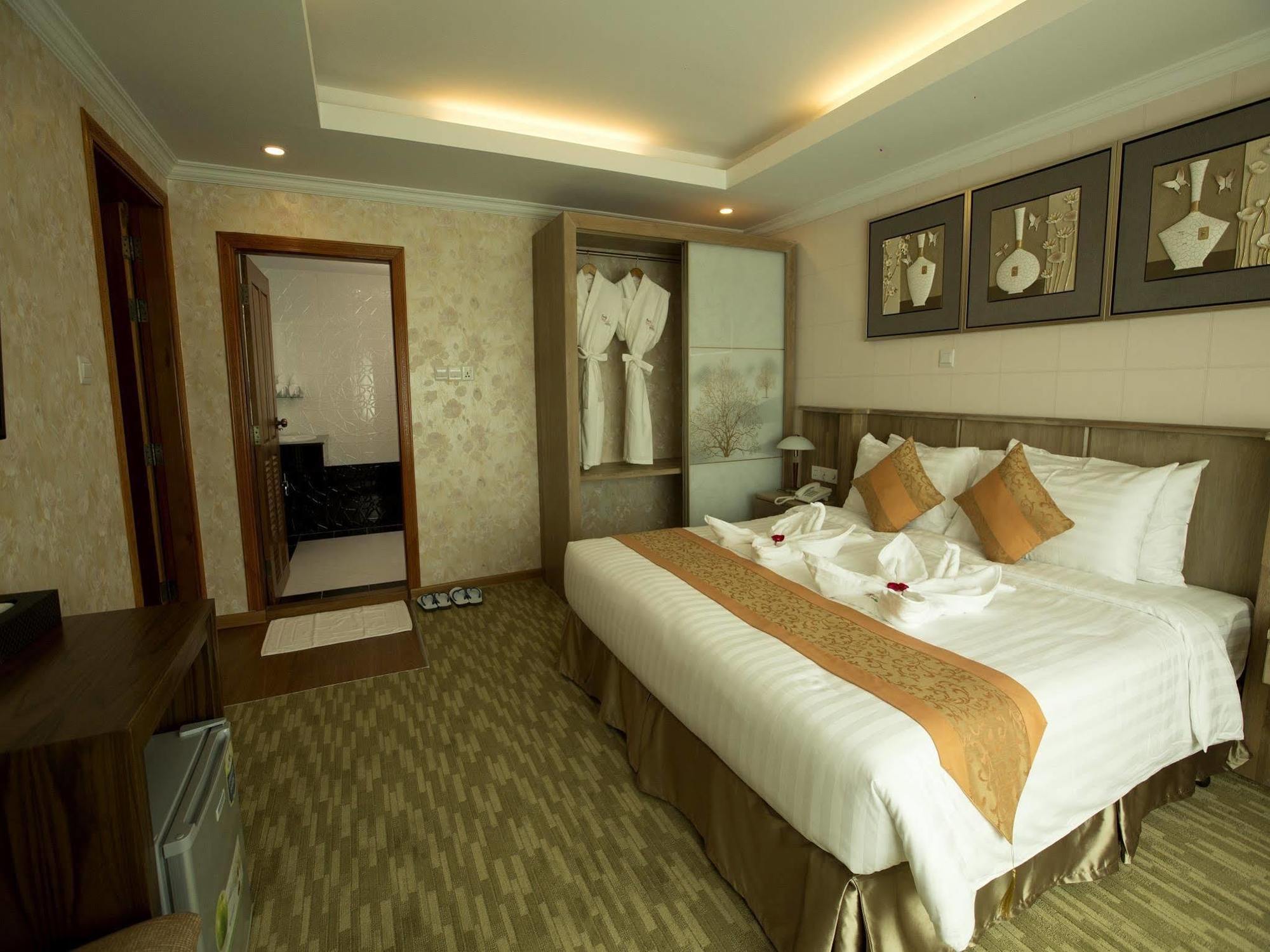 Royal Taunggyi Hotel מראה חיצוני תמונה