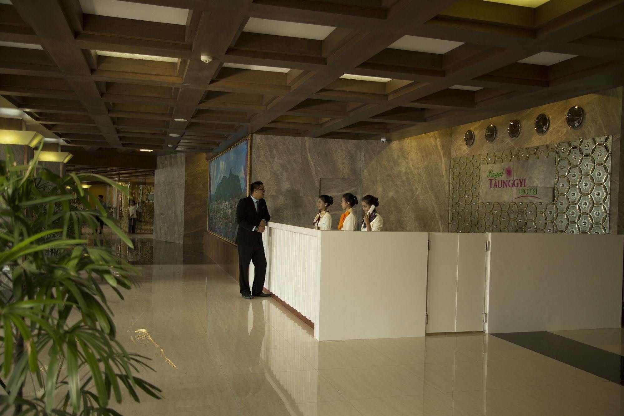 Royal Taunggyi Hotel מראה חיצוני תמונה